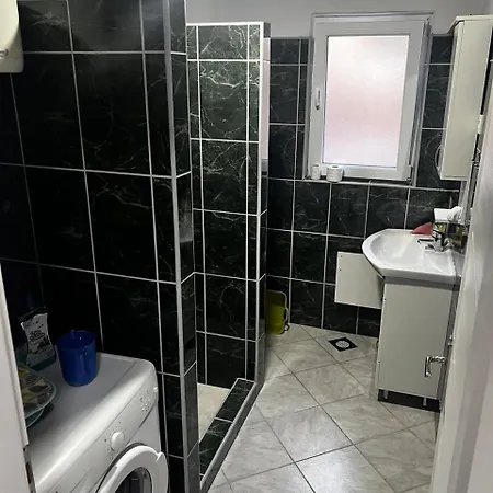 Sweet شقة توزلا