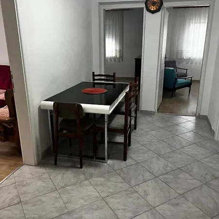 شقة Sweet توزلا