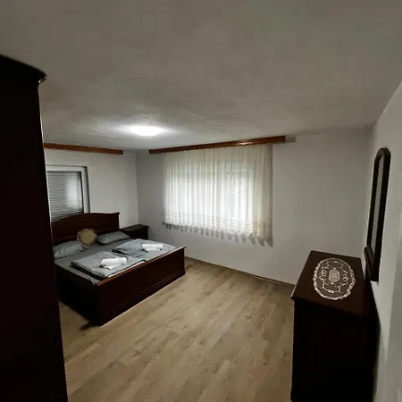 شقة Sweet توزلا